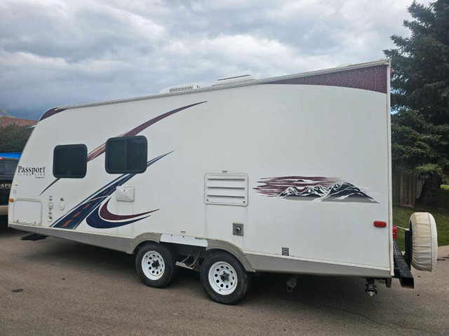 2011 keystone 195 ultralight  in Travel Trailers & Campers in Grande Prairie - Image 2
