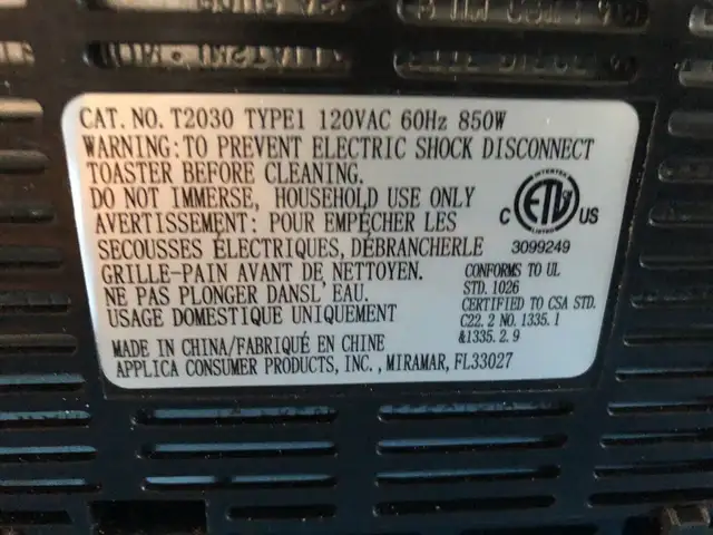 Black & Decker 2 slice Toaster T2030 850W in Great condition $25 in Toasters & Toaster Ovens in Markham / York Region - Image 9