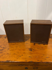 Vintage Realistic Minimus 3 Bookshelf Speakers