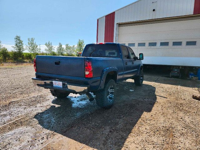 2007 lbz duramax in Cars & Trucks in Medicine Hat - Image 3
