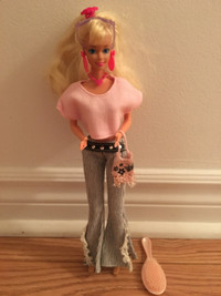 2 poupées Barbie en très bon état