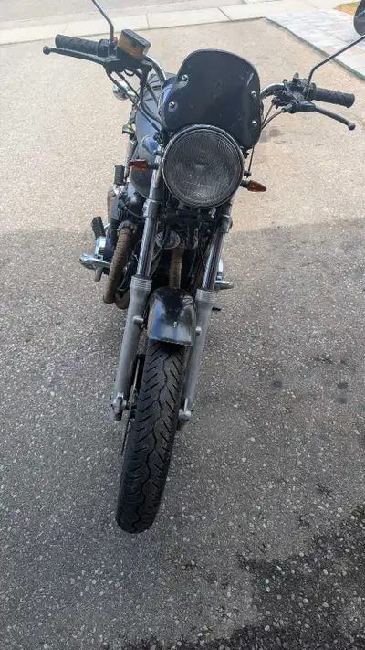 1982 CB650SC Nighthawk. Great Cafe racer project or ride as is. Has antigravity battery and charger,...