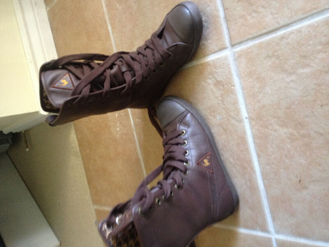 Le-Coq-Sportif Shoes Boots Brown Leather---Youth Size 5 US in Women's - Shoes in Mississauga / Peel Region - Image 2