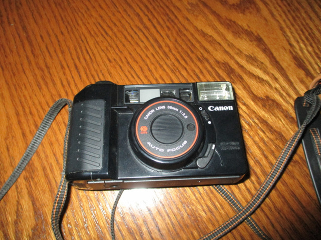 Vintage Canon sure shot camera-38mm in Cameras & Camcorders in Kitchener / Waterloo