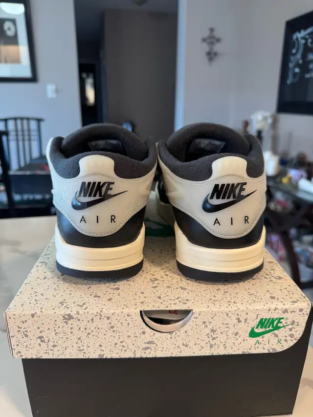 Air Jordan 4 RM Black/Sail - Size 10M in Men's Shoes in City of Toronto - Image 7