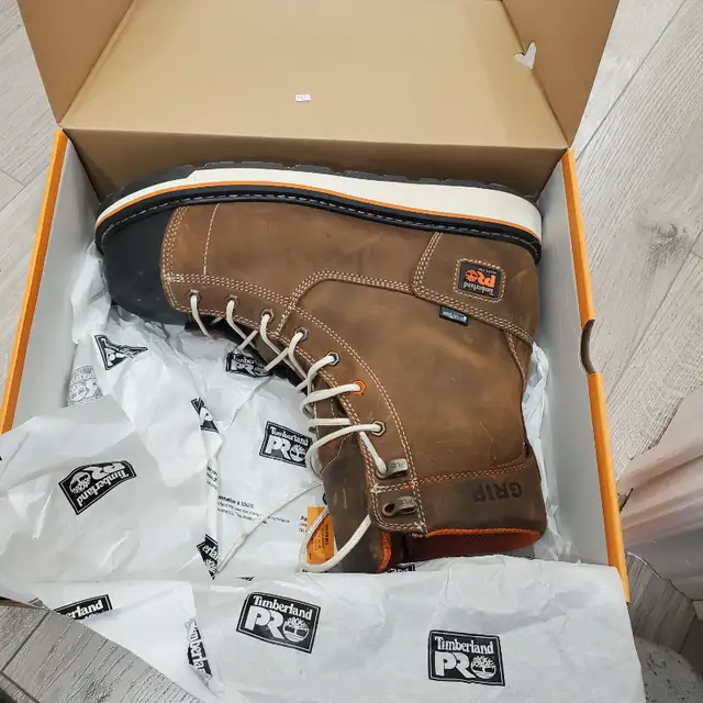 NEW Timberland Boots & Work Construction Gear in Men's Shoes in City of Toronto - Image 5
