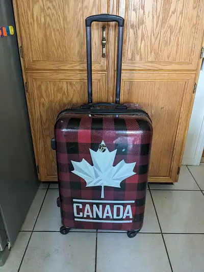 Serious buyers, please reply with your contact #. The price is firm. Very good condition. Clean insi...