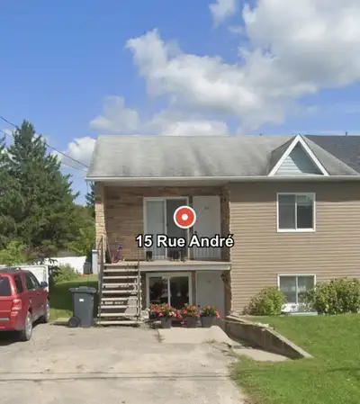 Duplex 4 1/2 semi sous sol a louer a St Clet Dans le village Pres de Vaudreuil et autoroute 20 et 40...