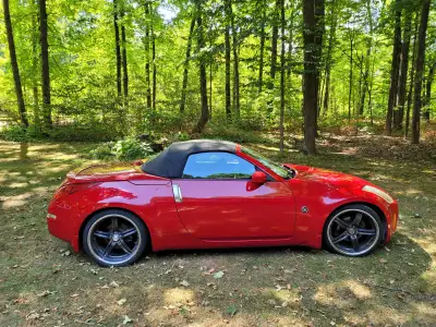 2005 Nissan 350Z Roadster – 84,160 Miles – $13,000 Beautiful, well-maintained 2005 Nissan 350Z Roads...