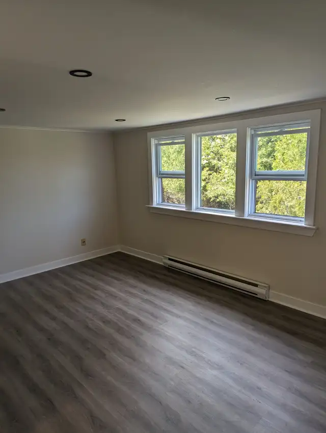 Prime Commercial Space - Retail or Professional Office in Commercial & Office Space for Rent in Saint John - Image 11
