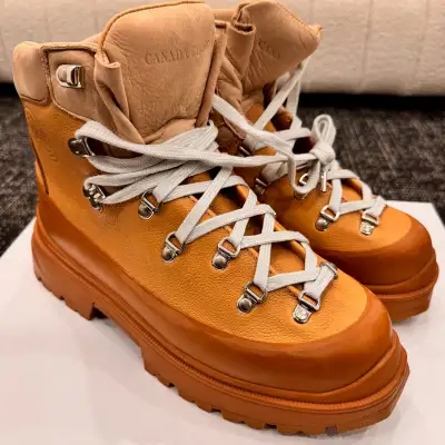 BNWT Canada Goose Tan Journey Hiking Boots | Men 10, View more