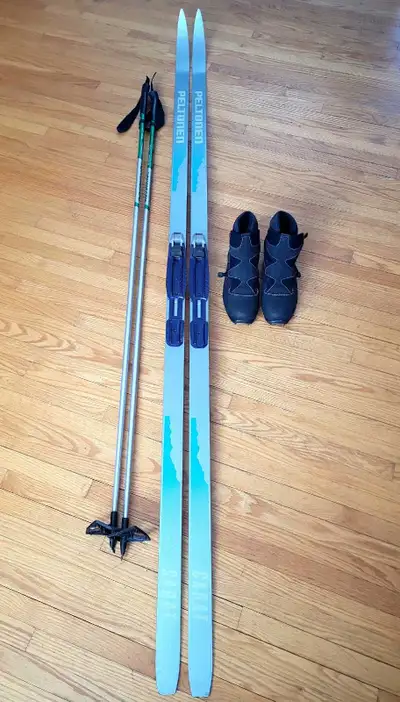 Cross Country Ski set - Mens 8.5 - 10.5 / Womens 9.5-11.5, View more