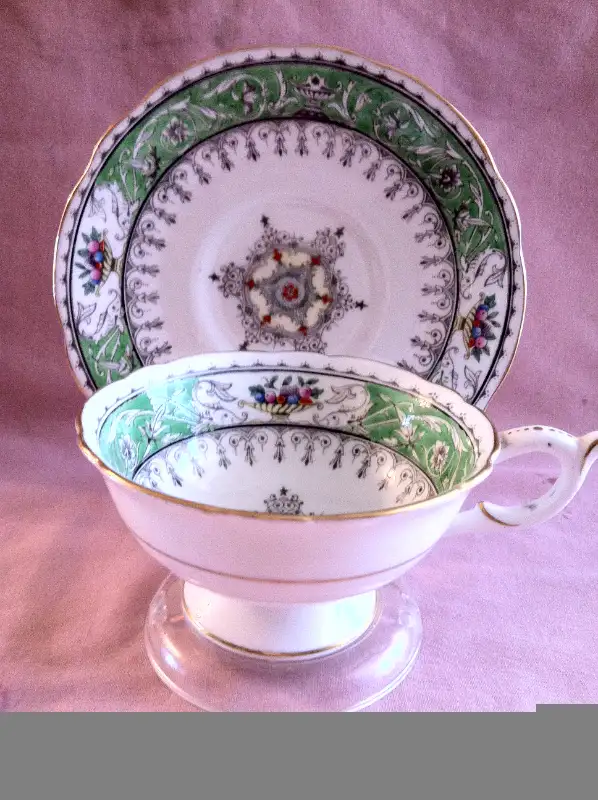 coalport cup and saucer in Arts & Collectibles in Barrie - Image 3