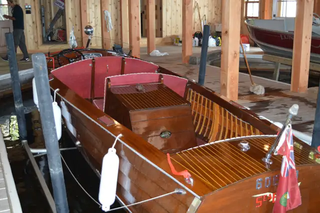1940 Seabird Playmate in Powerboats & Motorboats in Muskoka - Image 2