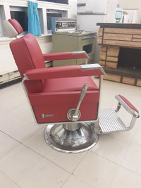 Vintage Paidar barber chair