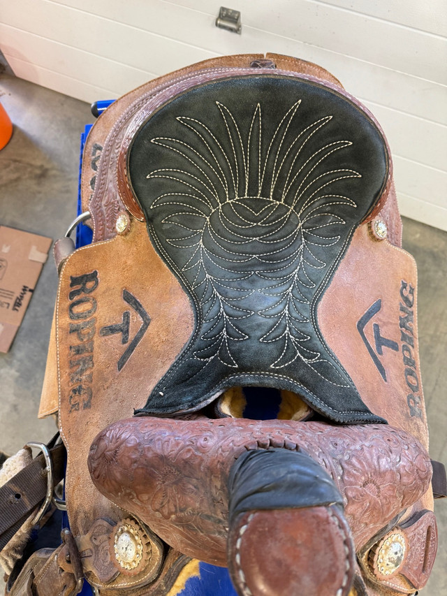 Western  saddle in Equestrian & Livestock Accessories in Grande Prairie - Image 4