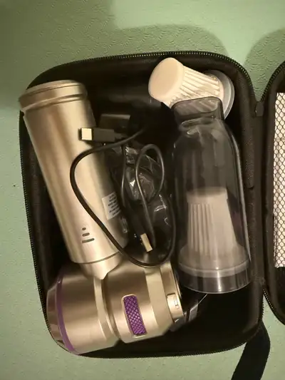 handheld vacuum cleaner，Strong suction and lightweight