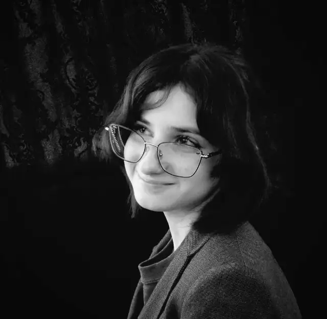 20$/30min - Piano/Guitar Lessons (Francais, English)64728171097090120