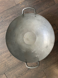 New Williams Sonoma Traditional Wok