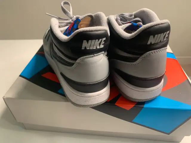 Nike attack grey and black 63362357661187123