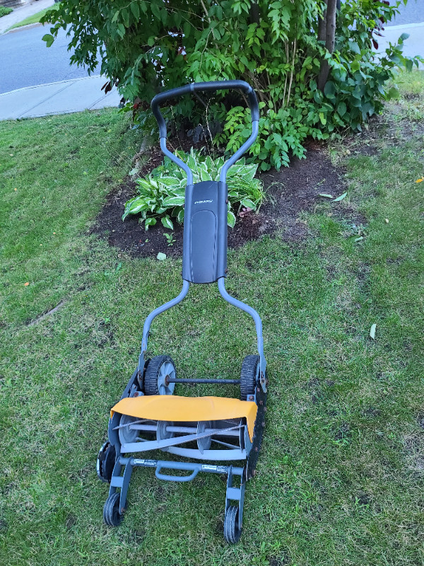 fiskars reel mower in All Categories in Canada Kijiji Marketplaces