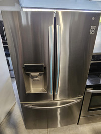 LG 36 w fridge bottom freezer ice water FULL SIZE