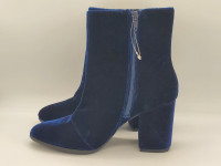 Ladies Boots blue size 8 brand new/bottes pour femmes bleu neuf