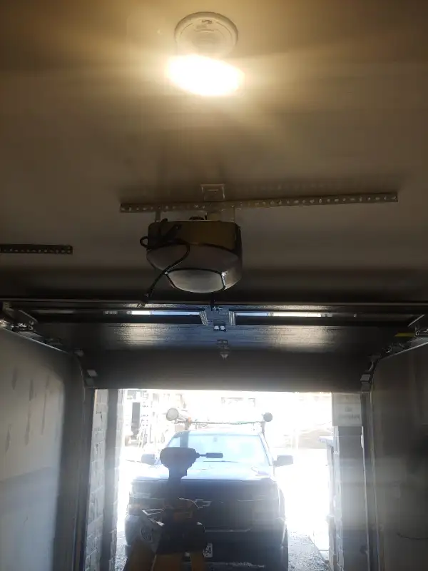 24/7 garage door & opener service and installation62864356994819122