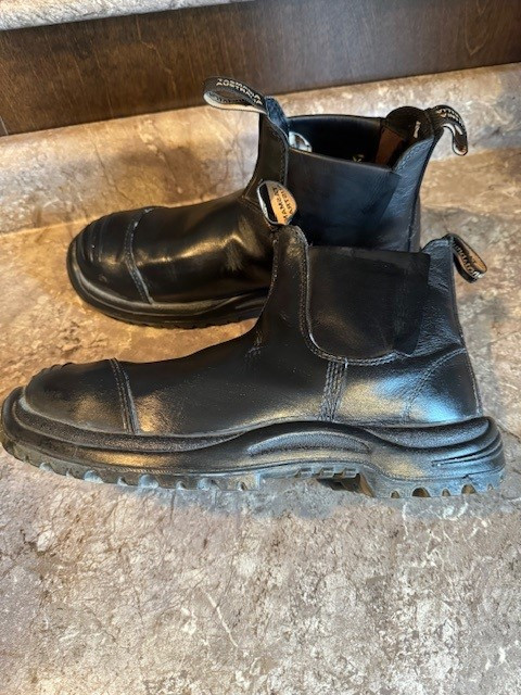 Blundstone Work Boot - With Met Guard in Men's Shoes in St. John's