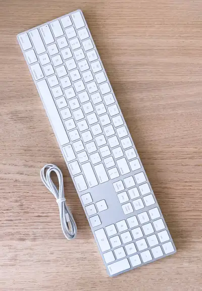 Apple Magic Keyboard with Numeric Keypad/ Bluetooth/ A1843, View more