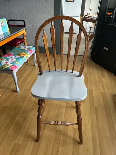 23 1/2” -seat height/ 43” back height Real wooden stool. Solid. Just don’t use it Grey seat. Can cov...