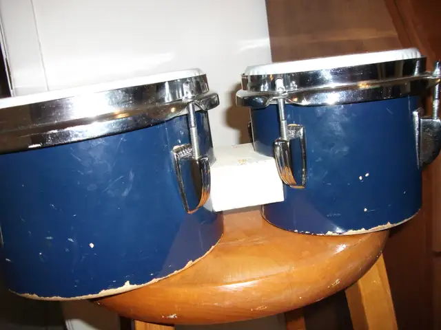 1969 Ludwig bongos (w/keystone emblem /ser.#)62863259987586121