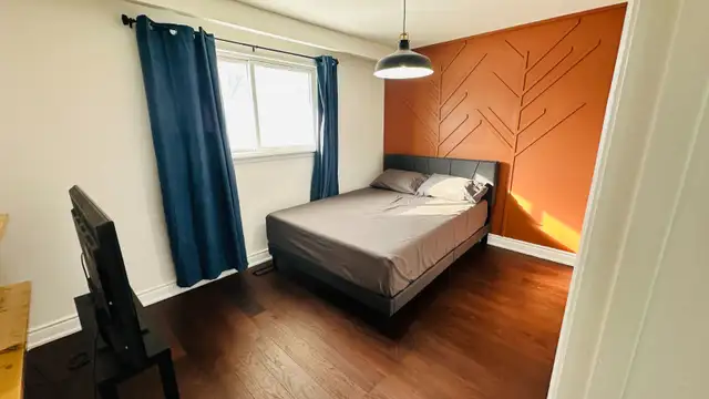 Private Furnished Bedroom for Rent in Detached Home in Whitby