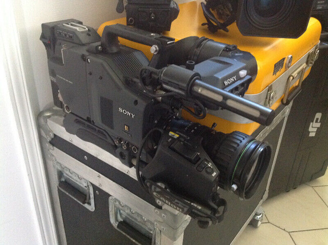 SONY- DXC professional broadcast Vedio Camera in Cameras & Camcorders in Hamilton