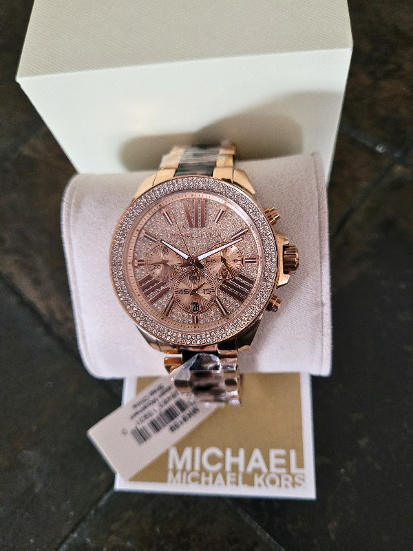 Michael Kors Women's MK6159 Rose Gold Chronograph Watch in Jewellery & Watches in City of Toronto