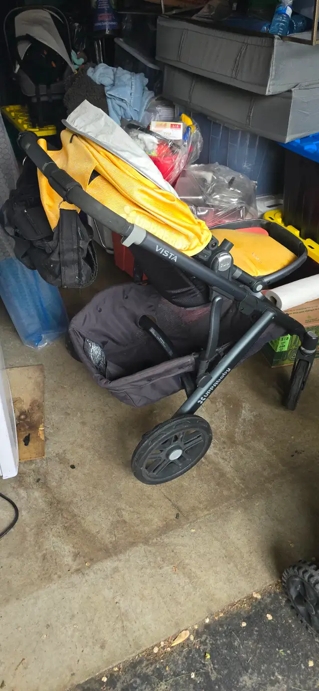 Uppababy Vista V2 in Strollers, Carriers & Car Seats in Mississauga / Peel Region - Image 2
