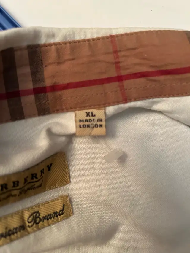 Burberry Men's Classic Collar Embroidered and golf Logo Shirt in Men's in Mississauga / Peel Region - Image 7