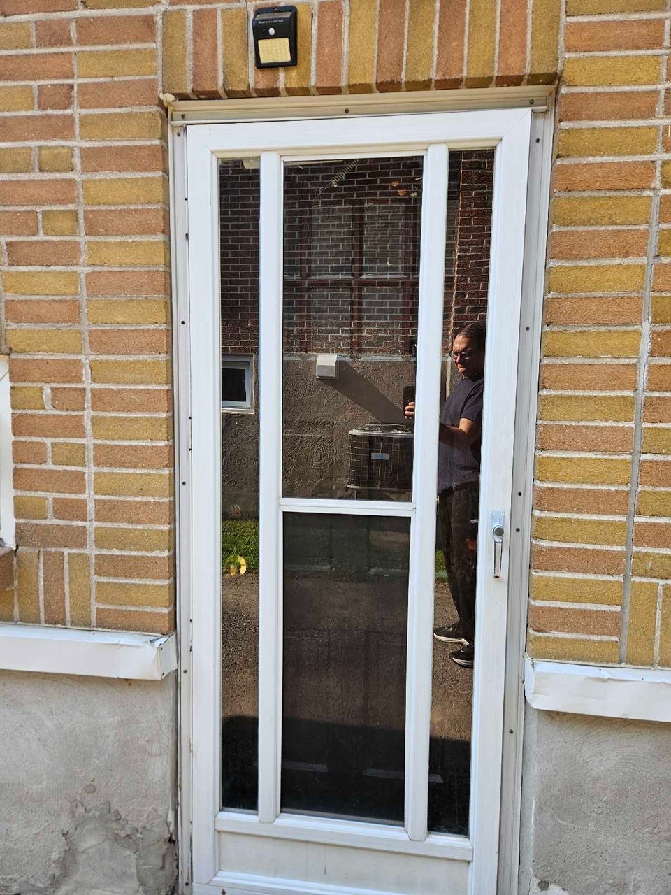 Legal basement apartment 2bd Rent Lease | Long Term Rentals ...