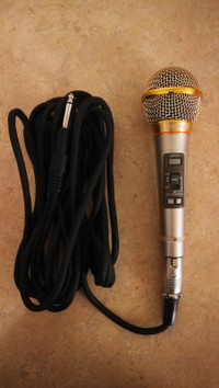 Sony Dynamic Microphone and MDP-K5 Multi Disc Player