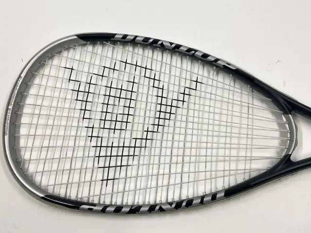 Dunlop Max Plus Ti Squash Racket And Bag. Graphite Composite in Tennis & Racquet in Edmonton - Image 11