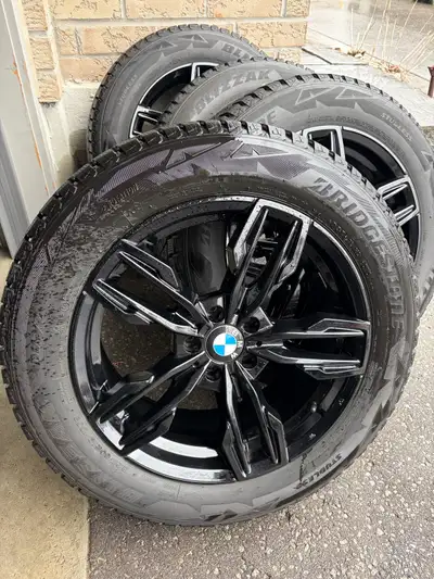Tires have 24k km with excellent tread, low wear. Purchased new for 2022 X3 RTX Stadium OE replica r...