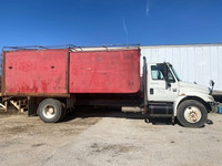 2002 International Single Axle