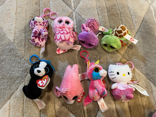 Ty beanie boo clips and Ty teeny and stuffies in Toys & Games in Calgary - Image 2