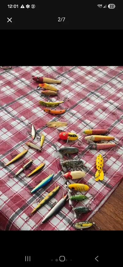 lot of 27 vintage fishing lures, View more