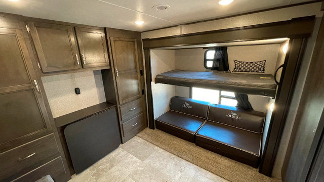 2020 Jayco Jay Flight 32TBSH in Travel Trailers & Campers in Brandon - Image 3