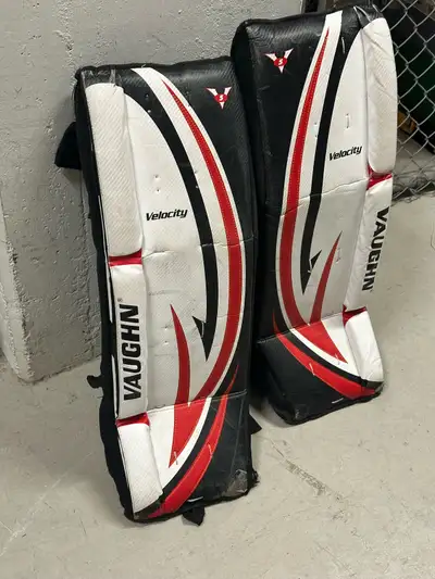 Vaughn Ball Hockey Goalie pads, View more