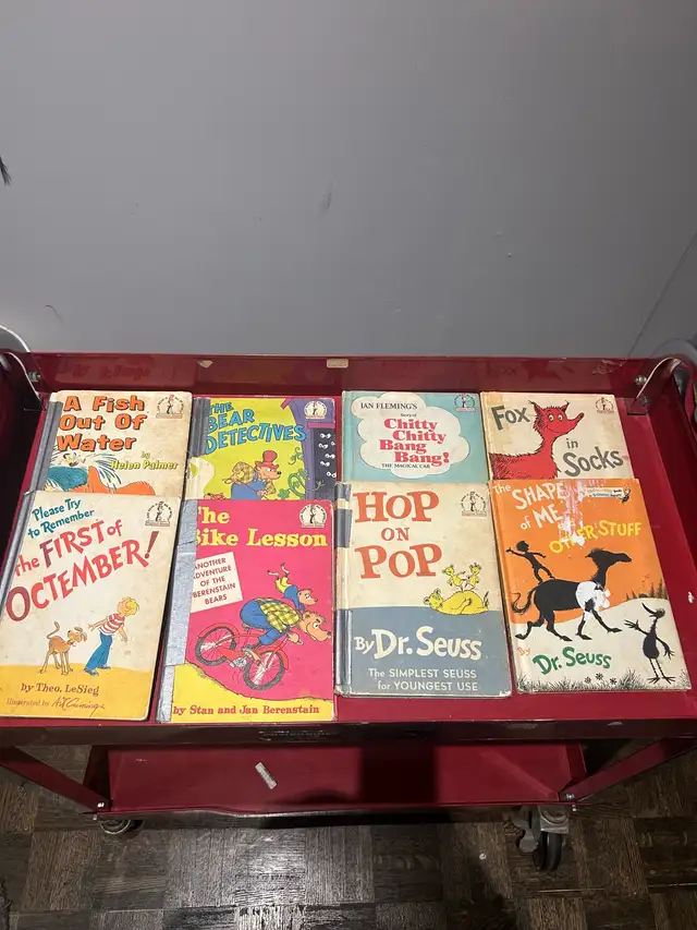 vintage Dr. Seuss beginner Books in Children & Young Adult in Ottawa - Image 2