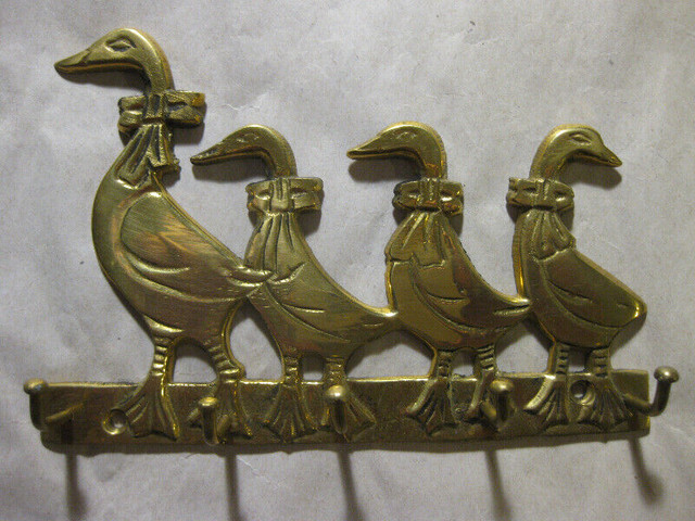 Duck and Ducklings Brass Hanger / Key Holder / Rack in Home Décor & Accents in City of Toronto - Image 3