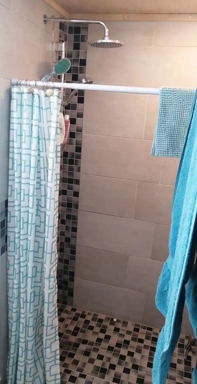 Recherche colocataire ST-Anaclet-de-Lessard in Room Rentals & Roommates in Rimouski / Bas-St-Laurent - Image 3