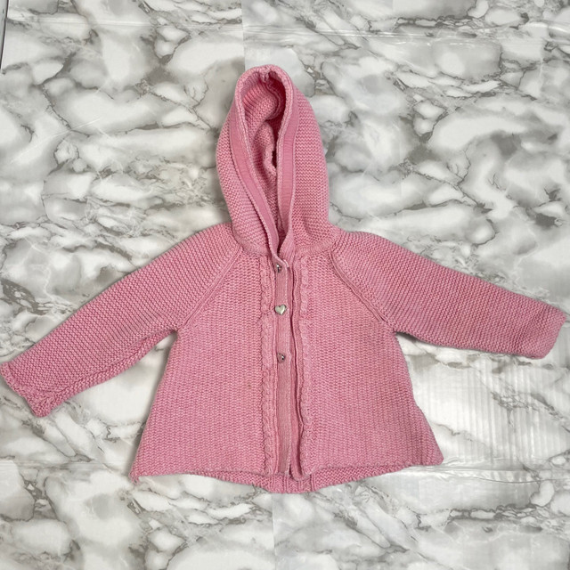 Lot of 2 Cozy Hoodies for babies 6-12 Months in Clothing - 6-9 Months in Ottawa - Image 2